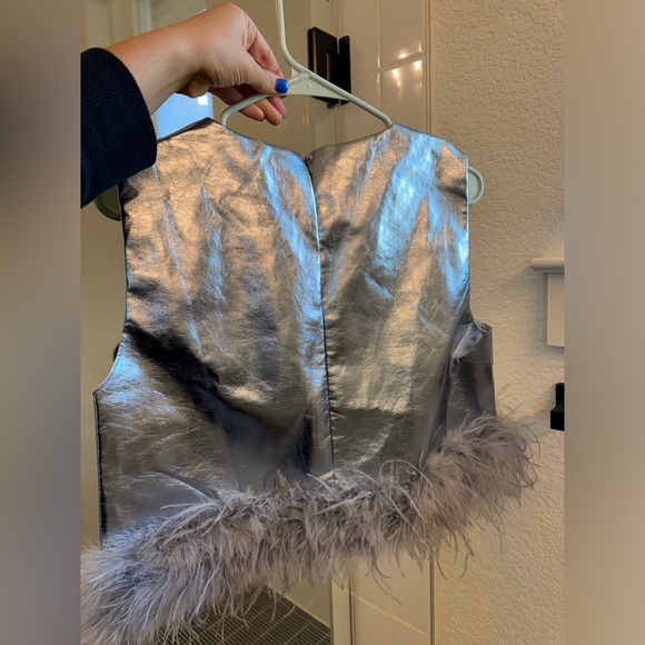 Buddylove top - new with tags - silver - size medium - Picture 3 of 3